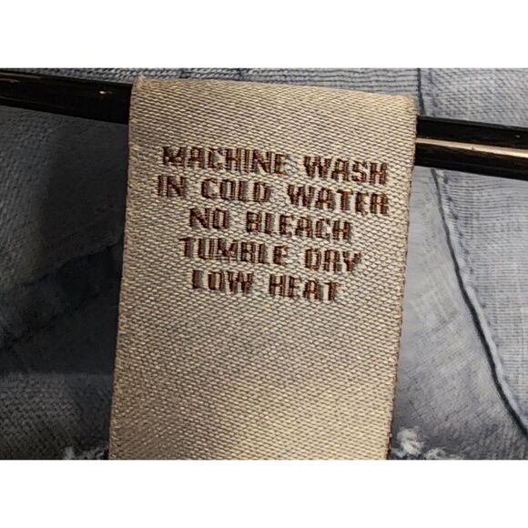 XCVI Chambray Blue Long Sleeve Button Down Blouse Size Small - Picture 11 of 11